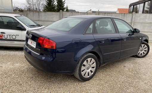 Audi A4 1.9 TDI 115ch 2005 - vue 2
