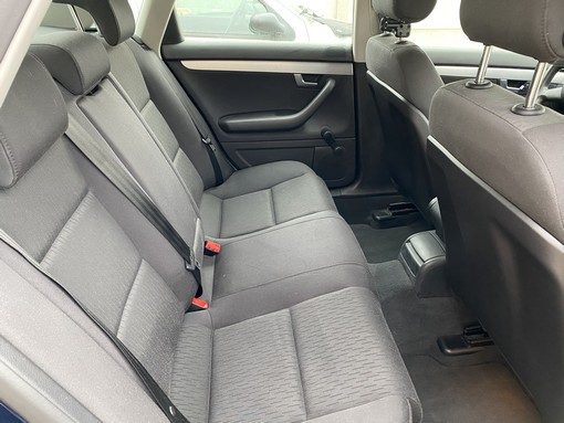 Audi A4 1.9 TDI 115ch 2005 - vue 5