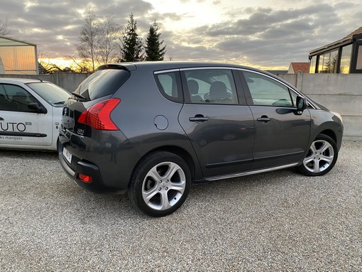 Peugeot 3008 1.6 HDI 110 Ch premium 2010 - vue 2
