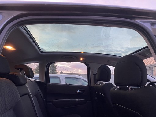 Peugeot 3008 1.6 HDI 110 Ch premium 2010 - vue 6
