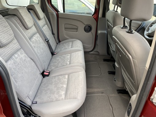 Renault Kangoo 1.5 DCI 105ch 2010 - vue 5