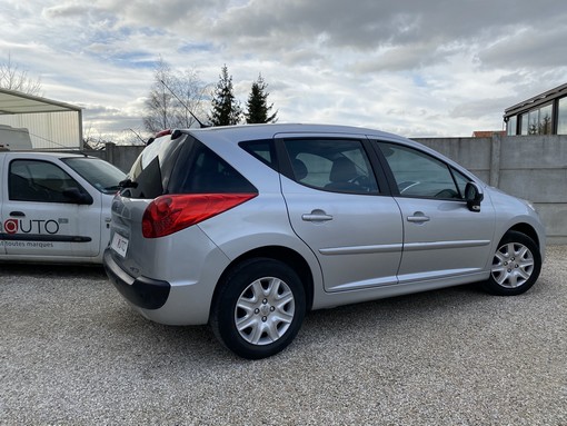 Peugeot 207 SW 1.4 95 Ch 2010 - vue 2