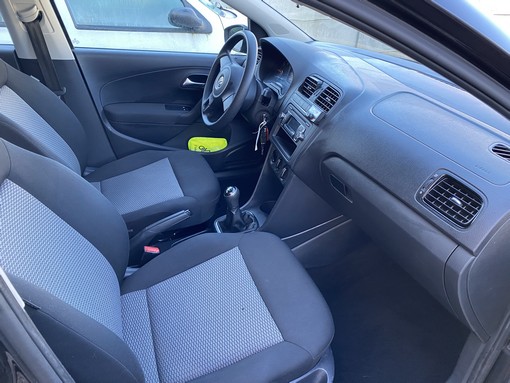 Volkswagen Polo 1.2 TDI 75 Ch trend 2013 - vue 4