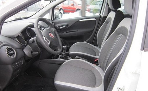 Fiat Fiat Punto 1.4 2012 - vue 3