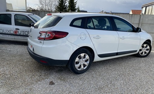 Renault Megane Estates 1.5 DCI 90ch 2009 - vue 2