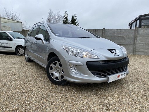 Peugeot 308 SW 1.6 HDI 110 Ch 2008 - vue 3