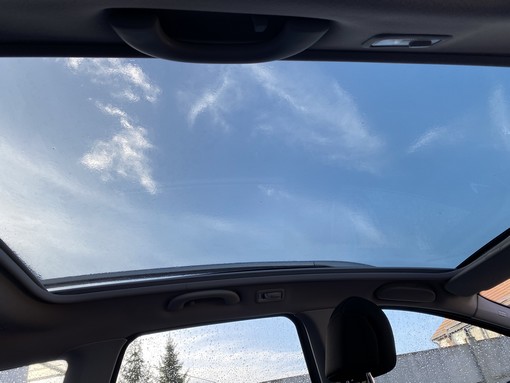 Peugeot 308 SW 1.6 HDI 110 Ch 2008 - vue 7