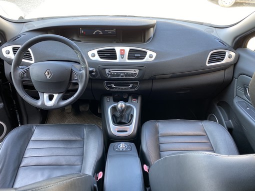 Renault Scenic 1.9 130ch tomtom 2009 - vue 6