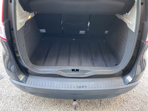 Renault Scenic 1.9 130ch tomtom 2009 - vue 7