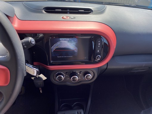 Renault Twingo 1.0 70ch intens 2018 - vue 5