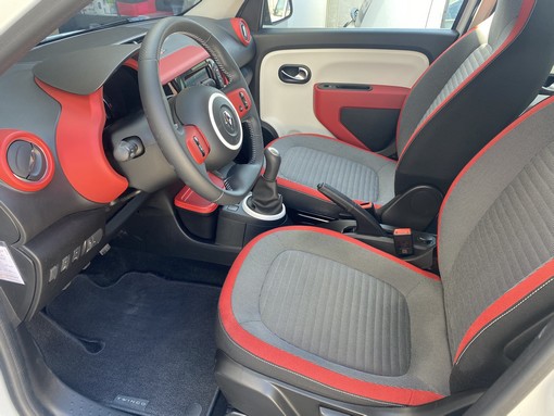 Renault Twingo 1.0 70ch intens 2019 - vue 6