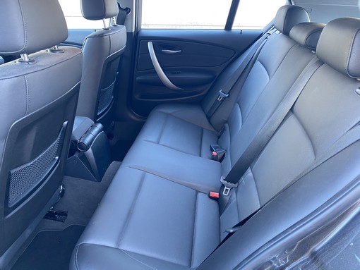 BMW 118D 2008 - vue 5