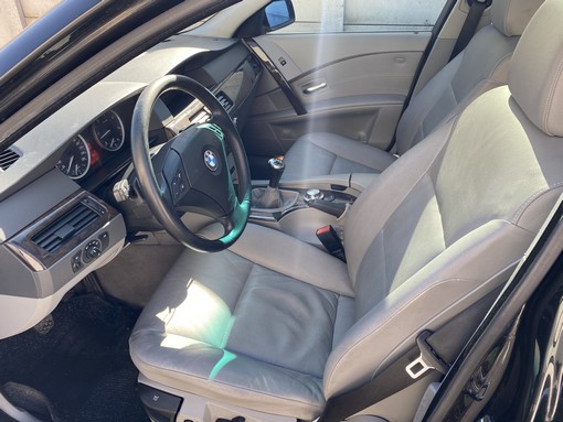 BMW 525D excellis 2004 - vue 2