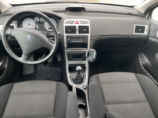 Peugeot 307 Break 1.6 HDI 110 2007 - vue 5