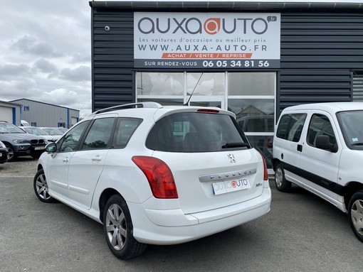 Peugeot 308 SW 1.6 HDI 110 Ch 2008 - vue 2