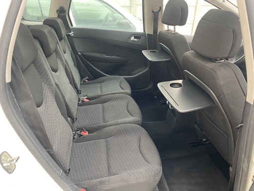 Peugeot 308 SW 1.6 HDI 110 Ch 2008 - vue 6