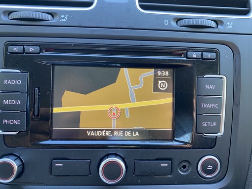 Volkswagen Golf Vi 1.6 TDI 105 Ch 2011 - vue 8