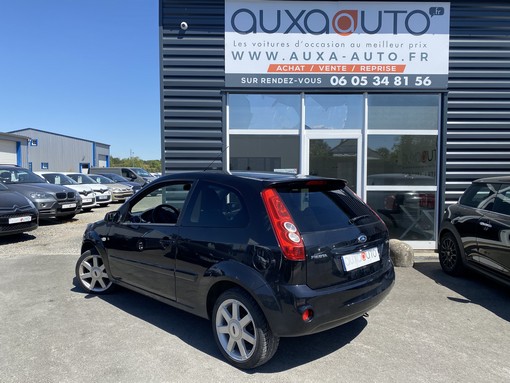Ford Fiesta 1.5 TDCI 70 2007 - vue 2