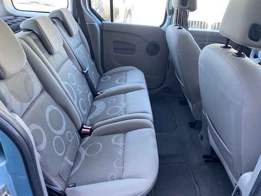 Renault Kangoo 1.6 110ch 2010 - vue 5