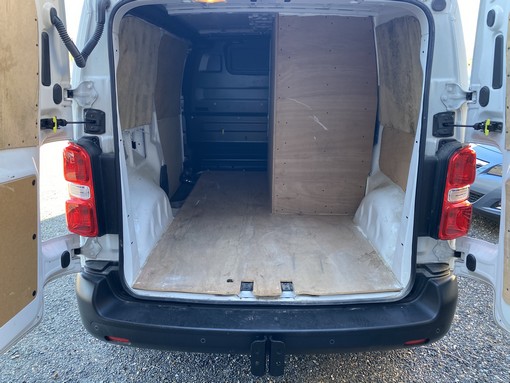 Peugeot Expert 2.0 HDI 122ch 2018 - vue 7