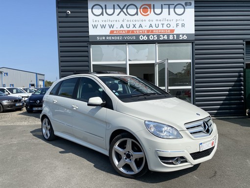 Mercedes-Benz B200 2011 - vue 3