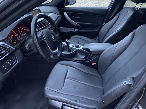 BMW 318D Touring 2013 - vue 7