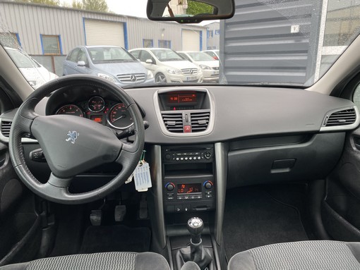 Peugeot 207 1.6 HDI 90 2008 - vue 7