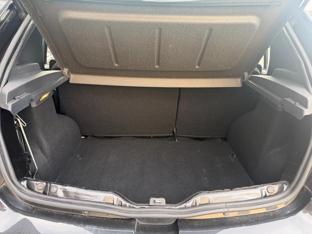 Dacia Sandero 1.2 75 LAUREATE 2011 - vue 14