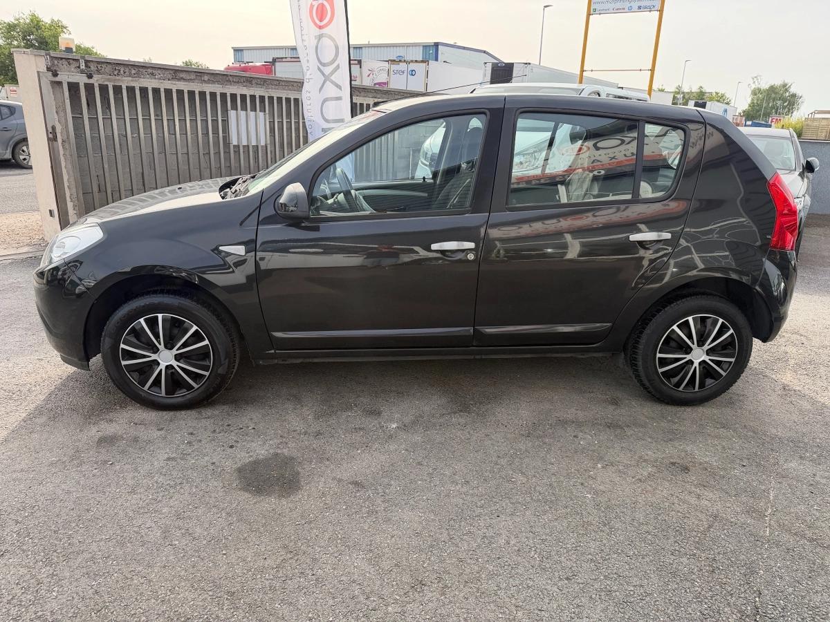 Dacia Sandero 1.2 75 LAUREATE 2011 - vue 6