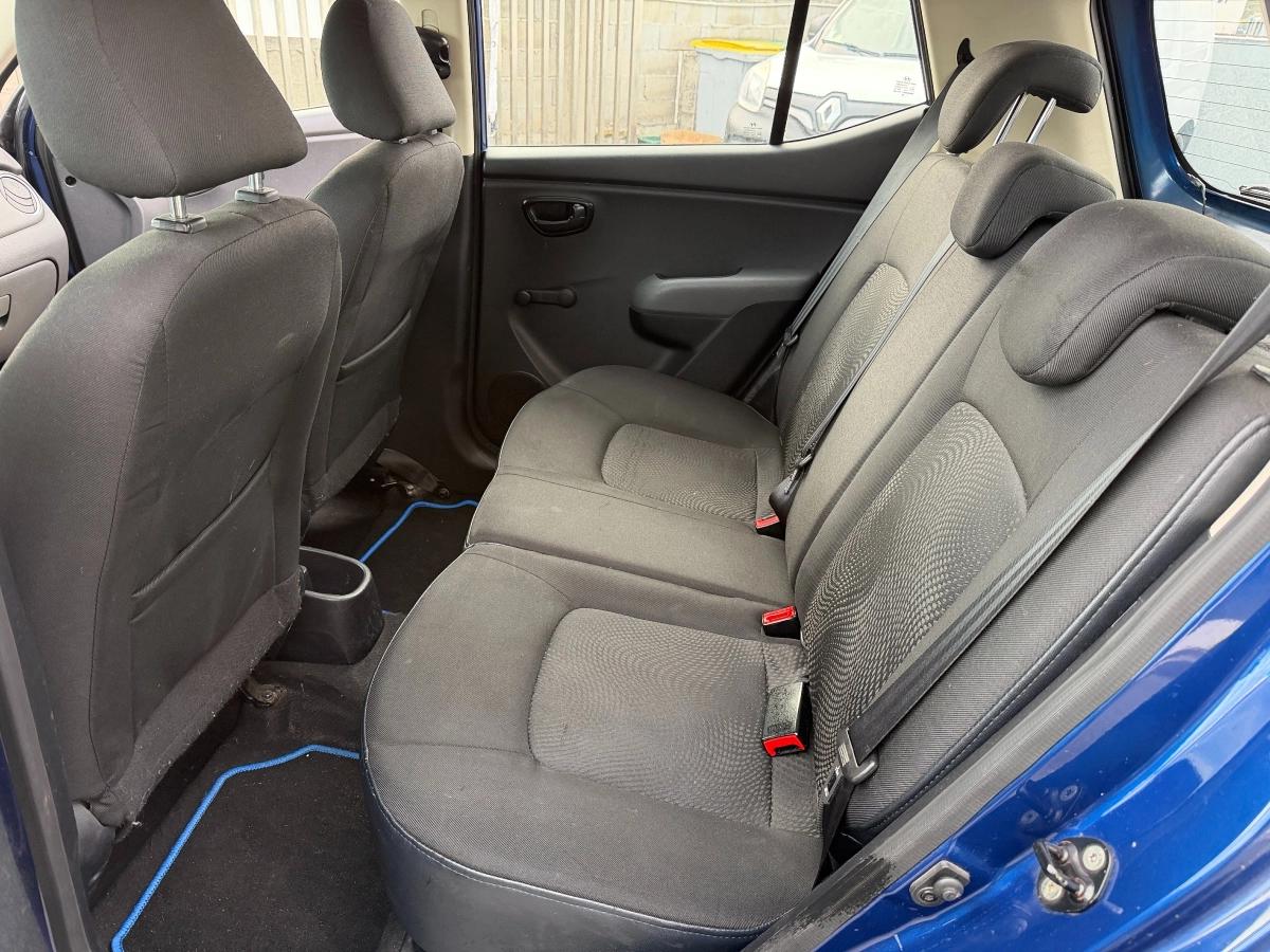 Hyundai I10 1.1 65 2013 - vue 10