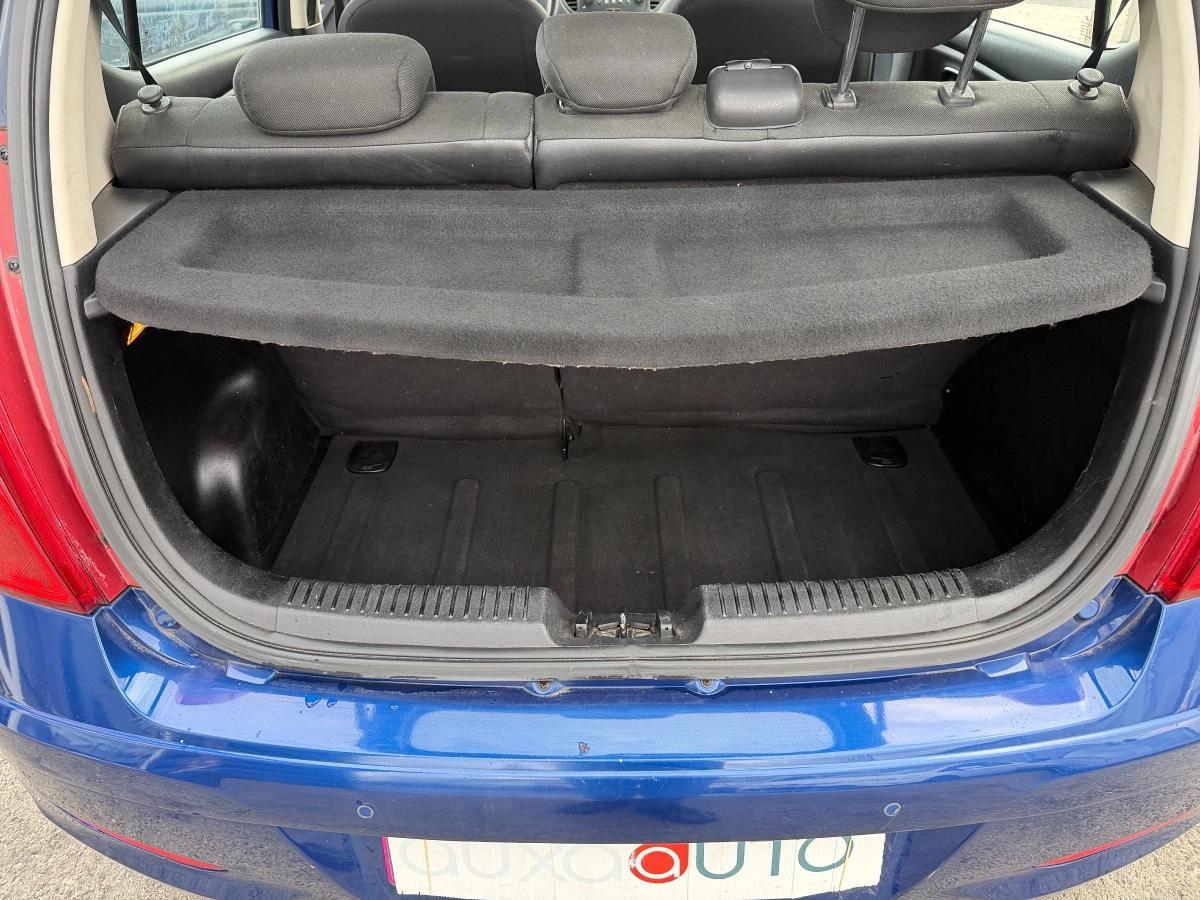Hyundai I10 1.1 65 2013 - vue 16