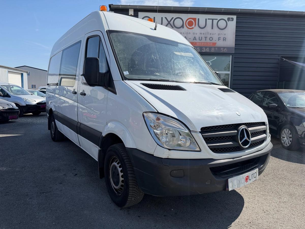Mercedes-Benz Sprinter Vu FOURGON 37S 2.2 313 CDI 130 3T5 2012 - vue 5