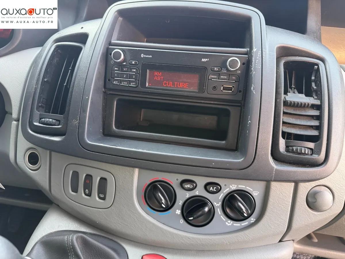 Opel Vivaro Vu 2013 - vue 15
