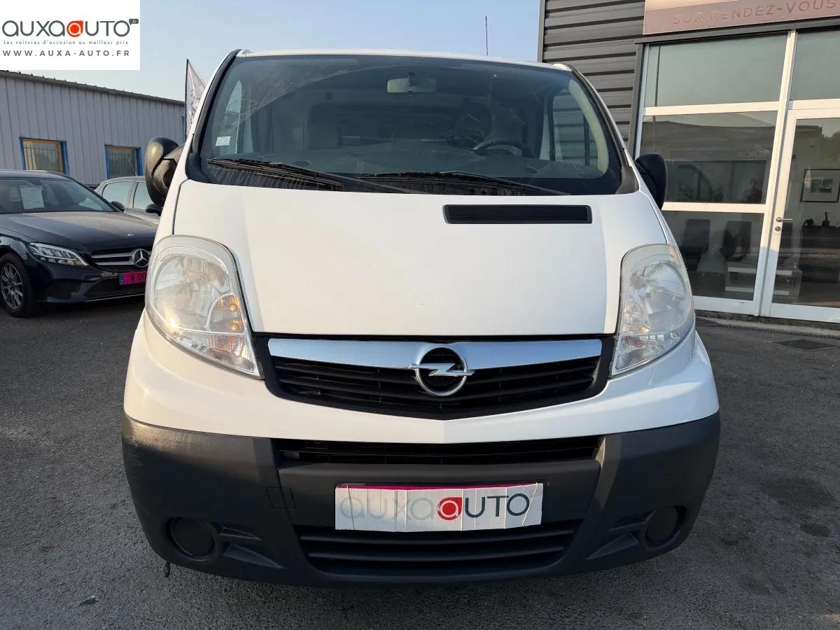Opel Vivaro Vu 2013 - vue 8