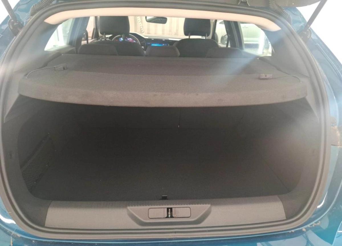 Peugeot 308 GENERATION-III 1.6 180H 150 HYBRID PHEV 12.4KWH ACTIVE PACK E-EAT BVA 2024 - vue 8