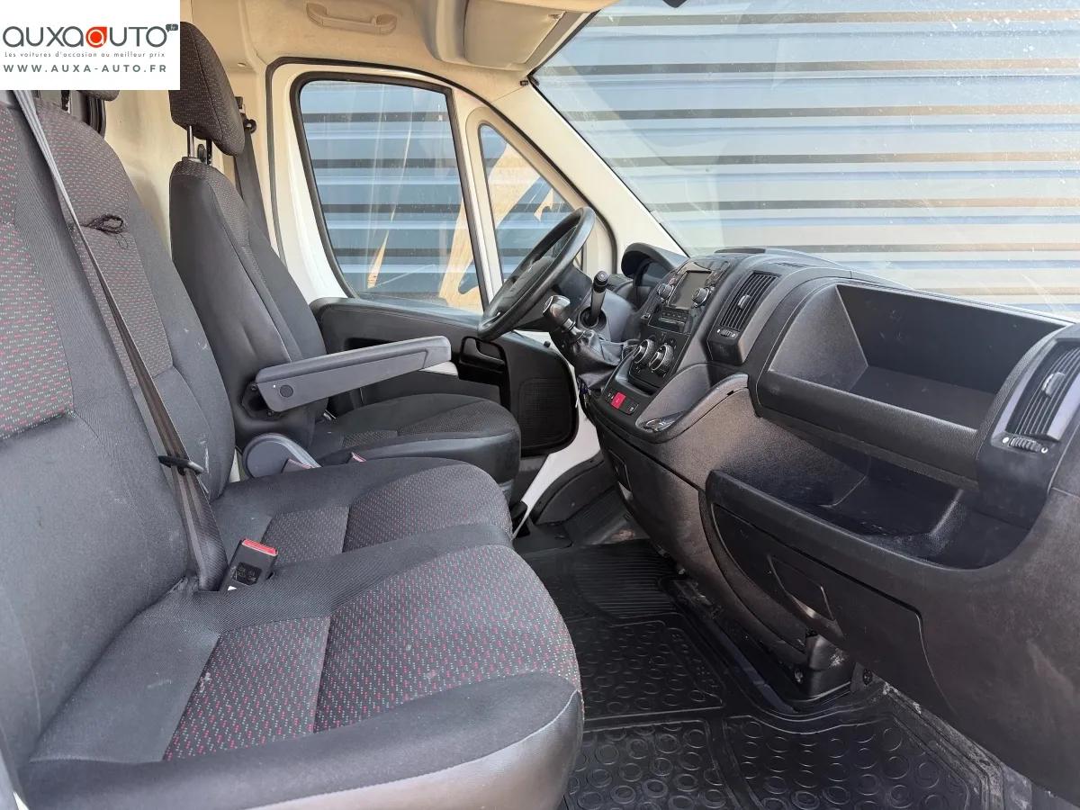 Peugeot Boxer 2020 - vue 12