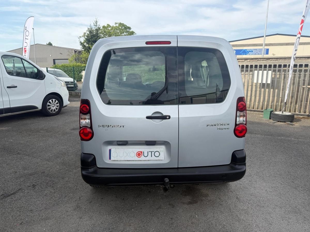 Peugeot Partner 2012 - vue 3