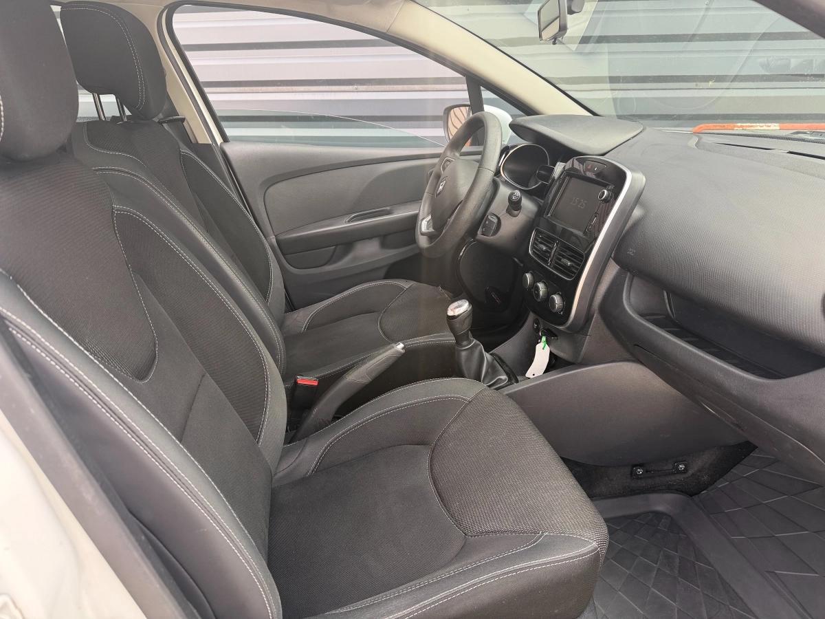 Renault Clio 0.9 TCE 90 ENERGY ZEN 2019 - vue 13