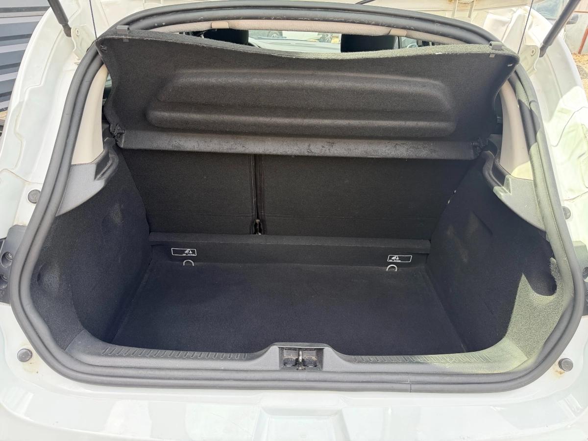 Renault Clio 0.9 TCE 90 ENERGY ZEN 2019 - vue 14