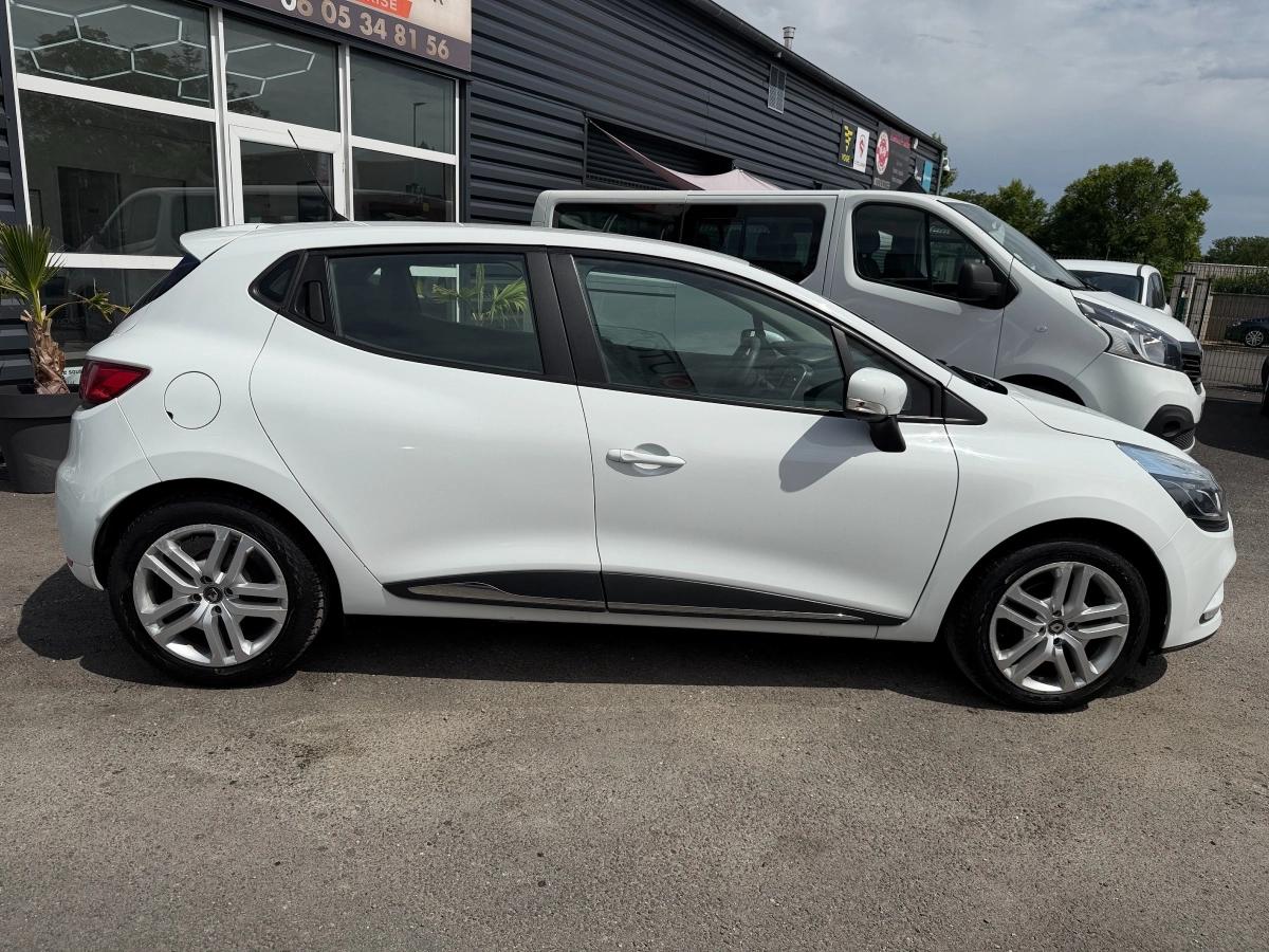 Renault Clio 0.9 TCE 90 ENERGY ZEN 2019 - vue 3