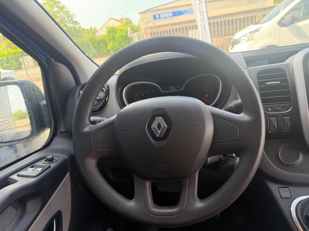 Renault Trafic 2017 - vue 13