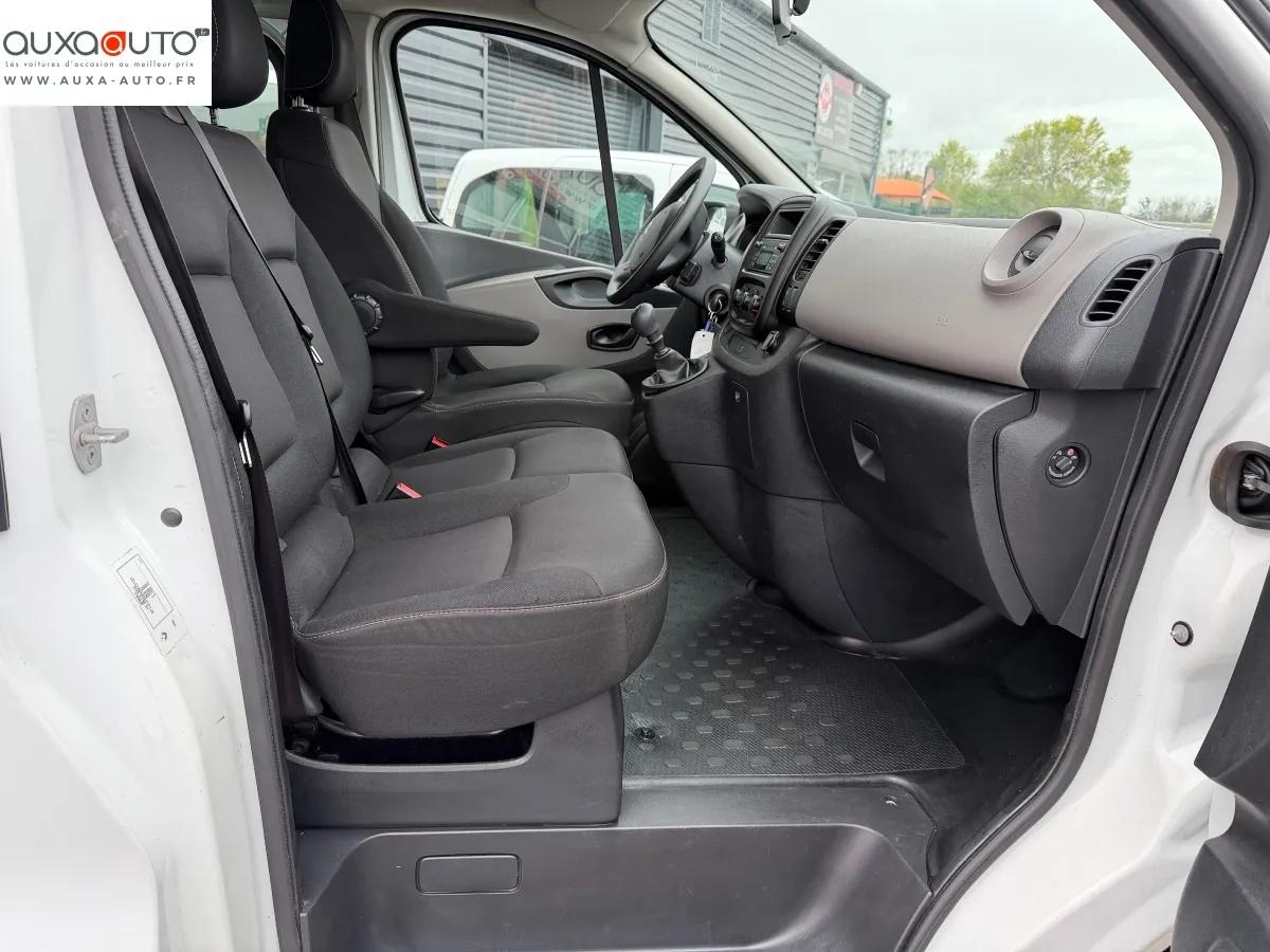 Renault Trafic 2018 - vue 12