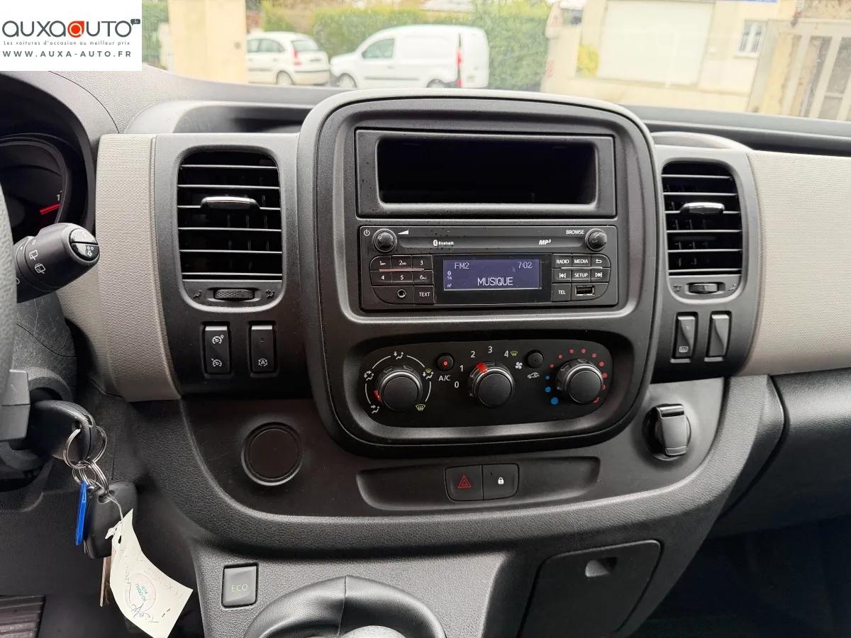 Renault Trafic 2018 - vue 18