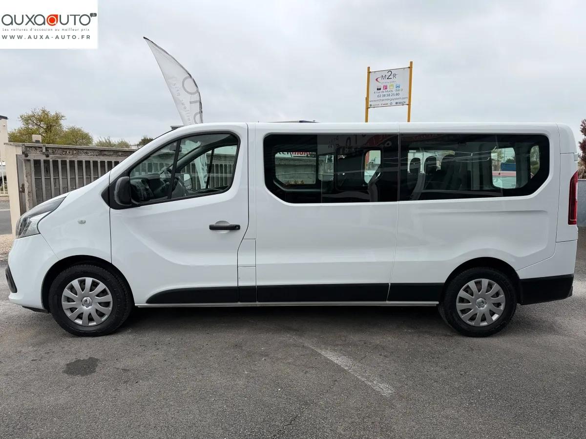 Renault Trafic 2018 - vue 3