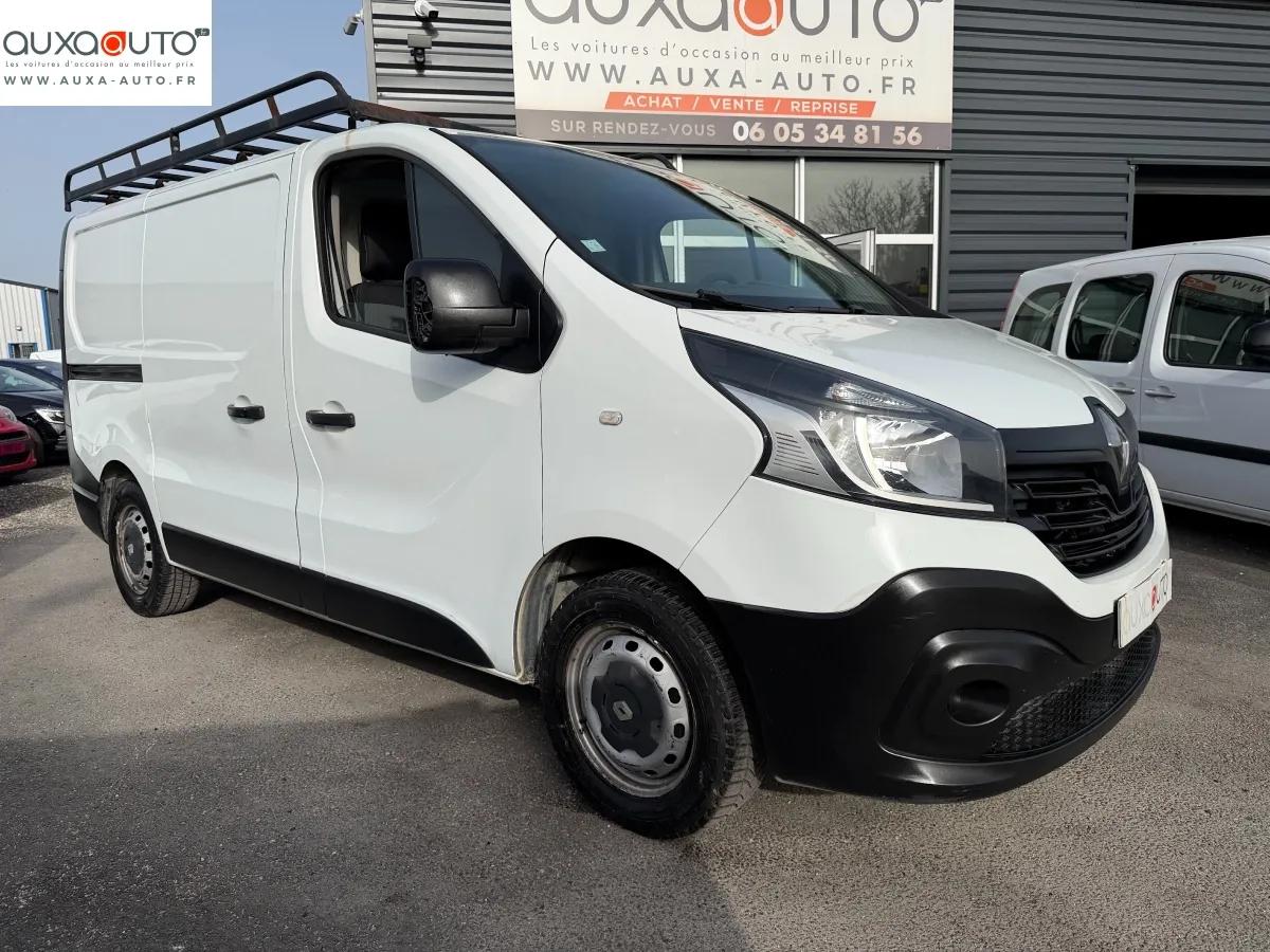 Renault Trafic Vu FOURGON 1.6 DCI 90 L1H1 2015 - vue 2