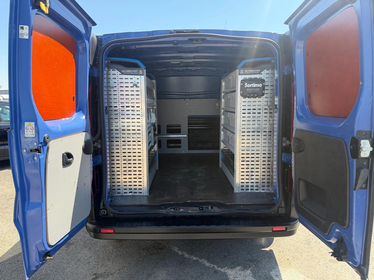Renault Trafic Vu CABINE 1.6 DCI 120 1T0 L1H1 CONFORT 2018 - vue 17