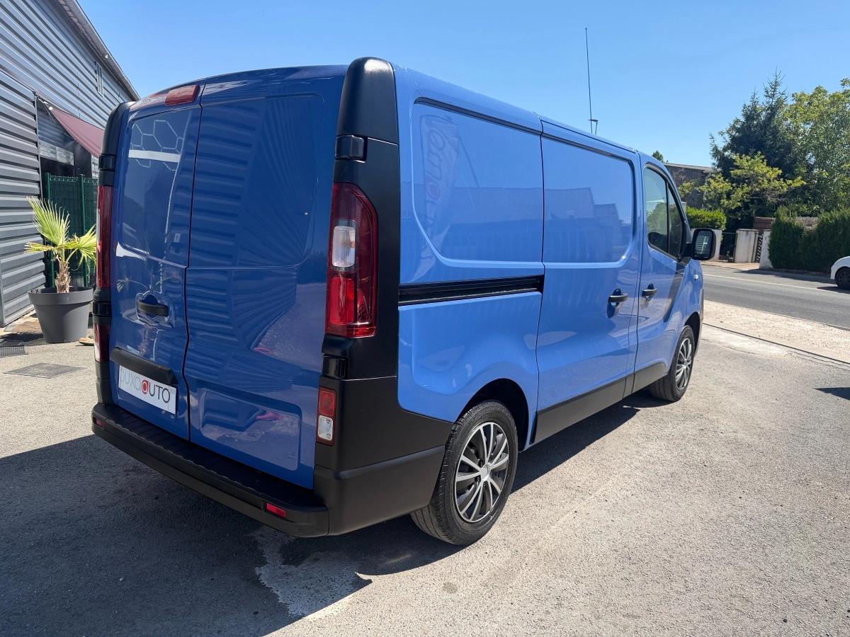 Renault Trafic Vu CABINE 1.6 DCI 120 1T0 L1H1 CONFORT 2018 - vue 3