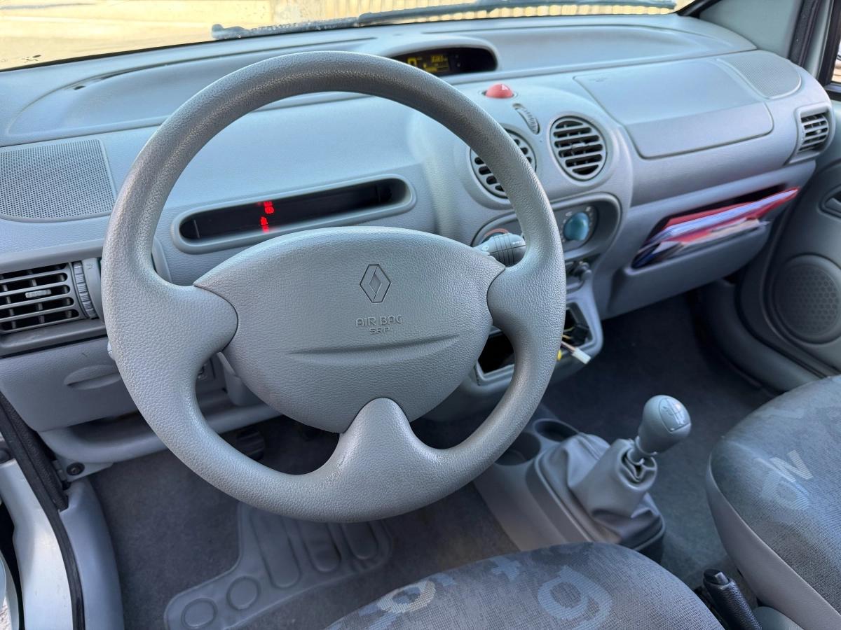 Renault Twingo 1.2 60 EXPRESSION 2006 - vue 12