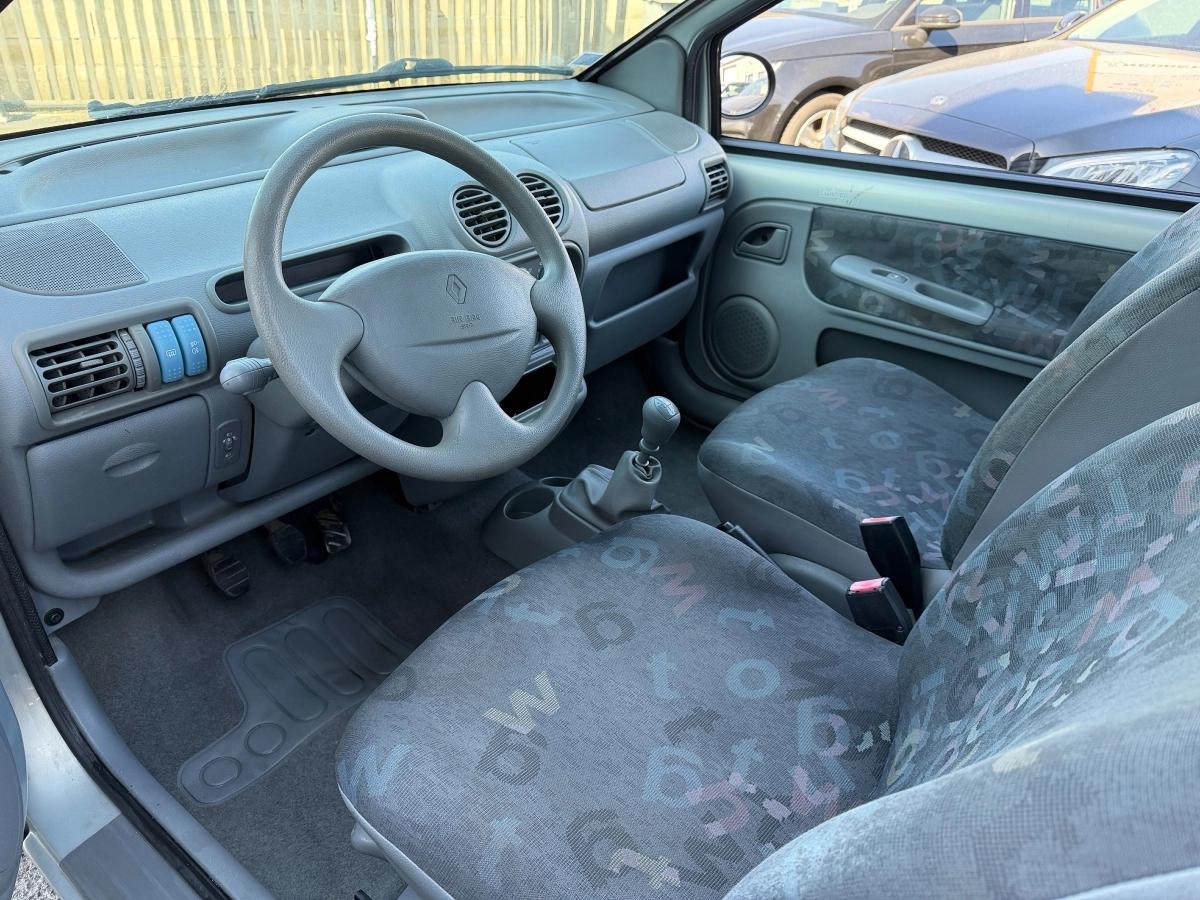 Renault Twingo 1.2 60 EXPRESSION 2006 - vue 19