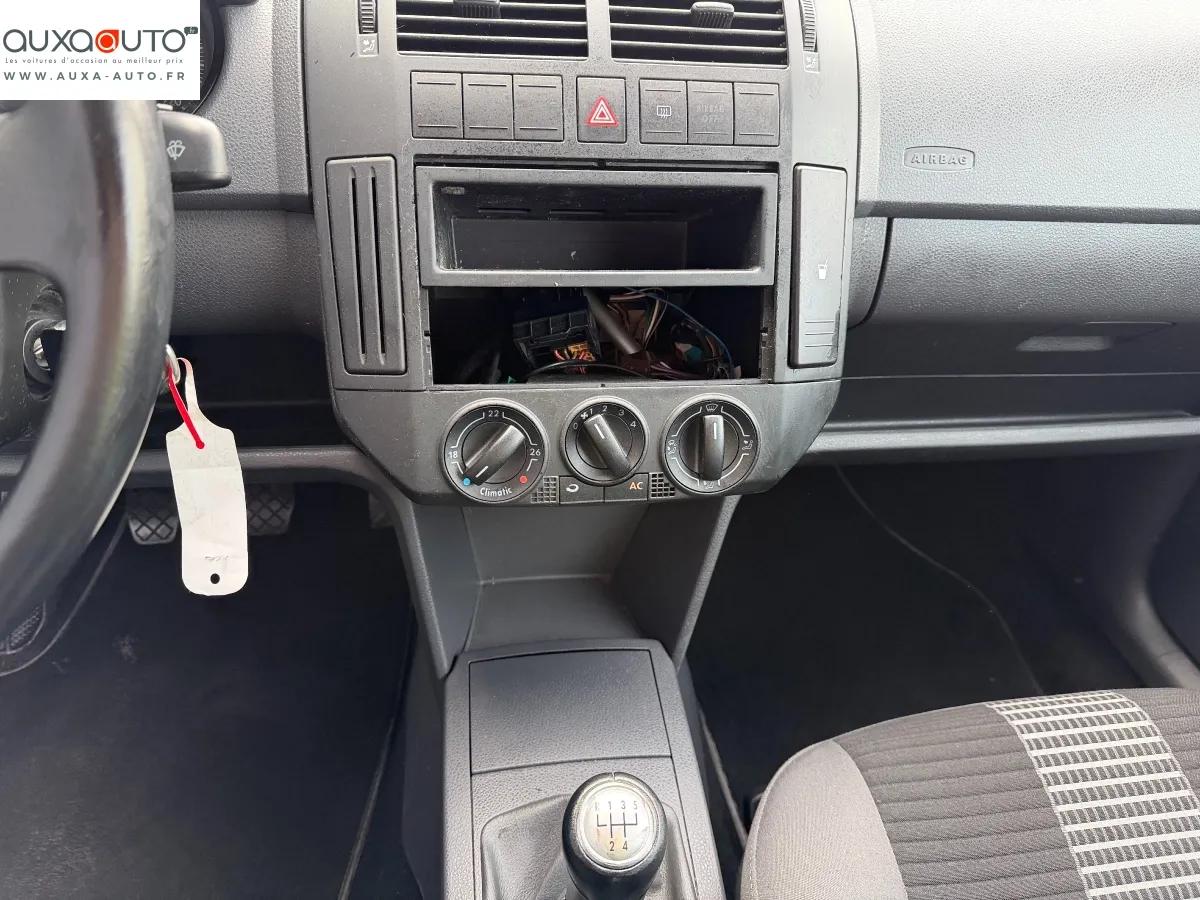 Volkswagen Polo 1.4 TDI 70 UNITED 2008 - vue 15